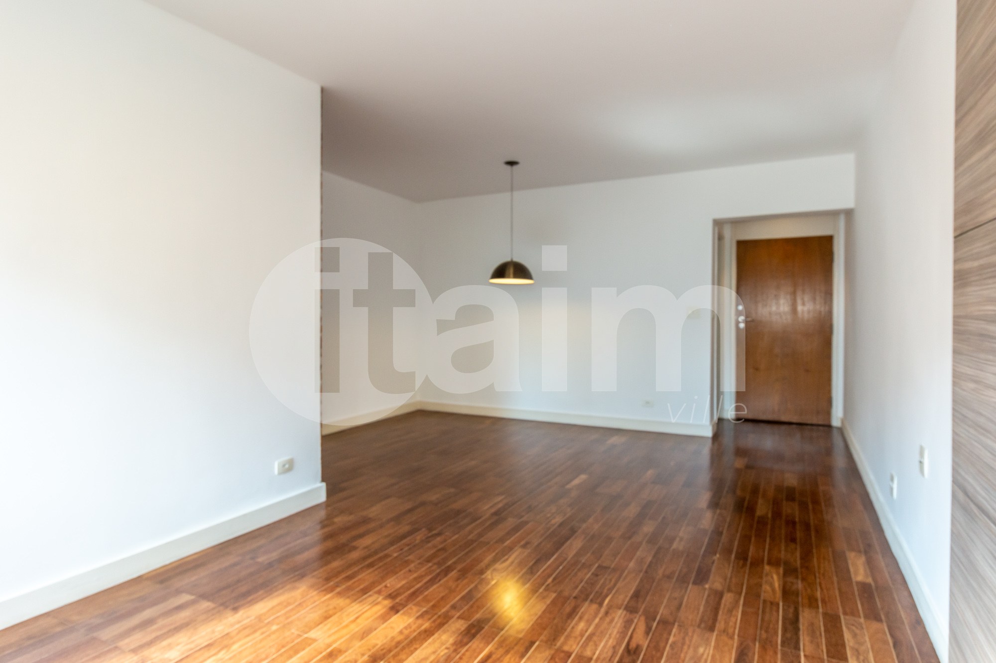 Apartamento Impecável e Totalmente Reformado no Coração do Itaim Bibi | 86m² | 2 Dormitórios (1 Suíte) | 1 Vaga 4